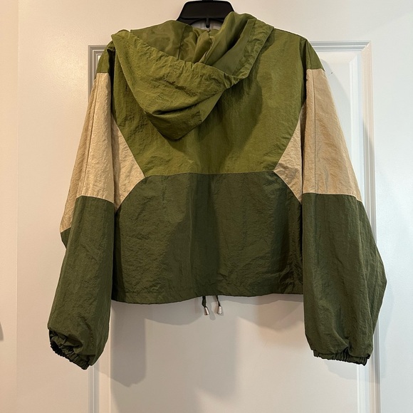 CISONO LA Cropped Hooded Starter Windbreaker Green Neutral Tone Jacket, Large - Picture 3 of 12